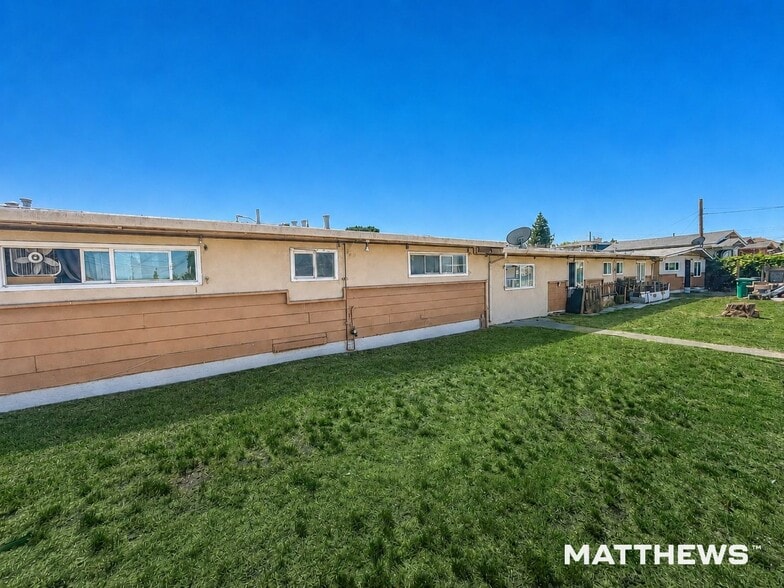 Primary Photo Of 548 105th Ave, Oakland Apartments For Sale