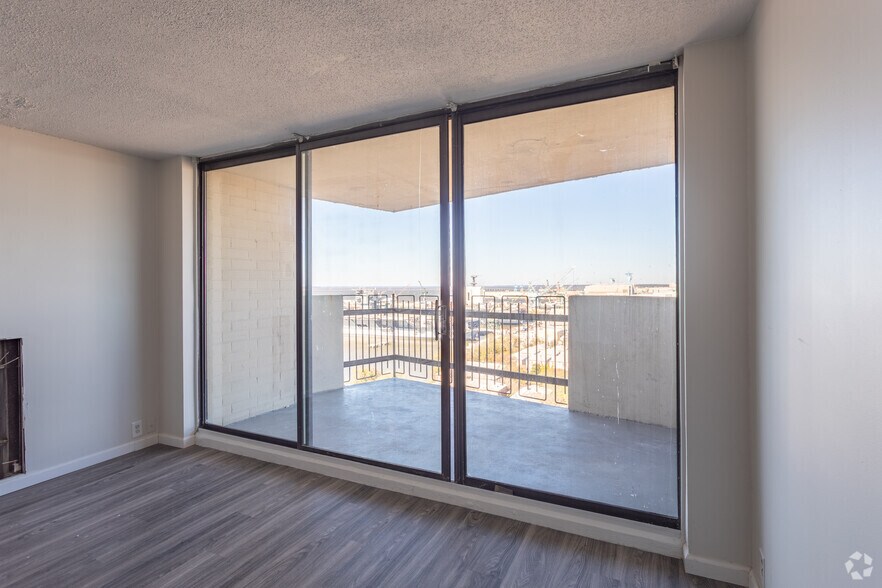 More Photos Of 2 28th St, Newport News Apartments For Sale