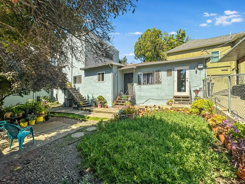 More Photos Of 834 Georgia St, Vallejo Apartments For Sale
