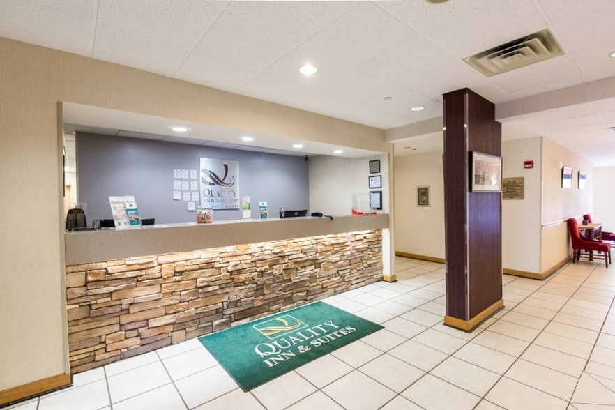 More Photos Of 840 E King St, Boone Hotel For Sale