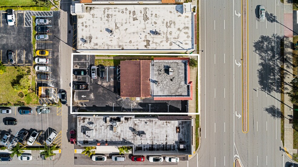 More Photos Of 4749 Hollywood Blvd, Hollywood Storefront Retail Office For Sale