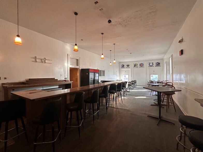 More Photos Of 2280 S Meridian St, Indianapolis General Retail For Sale