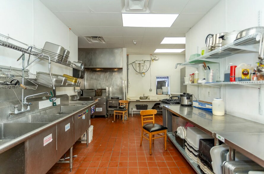 More Photos Of 3530 Pelham Pky, Pelham Fast Food For Sale