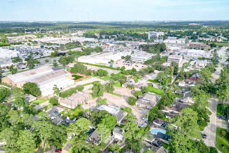 More Photos Of 14741 Pebble Bend Dr, Houston Loft Creative Space For Lease