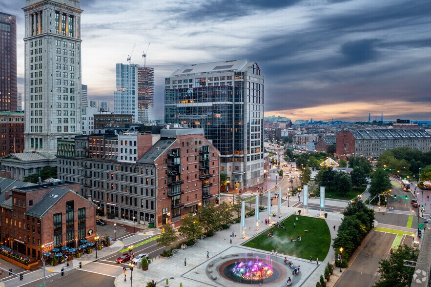 More Photos Of 200 State St, Boston Office For Lease