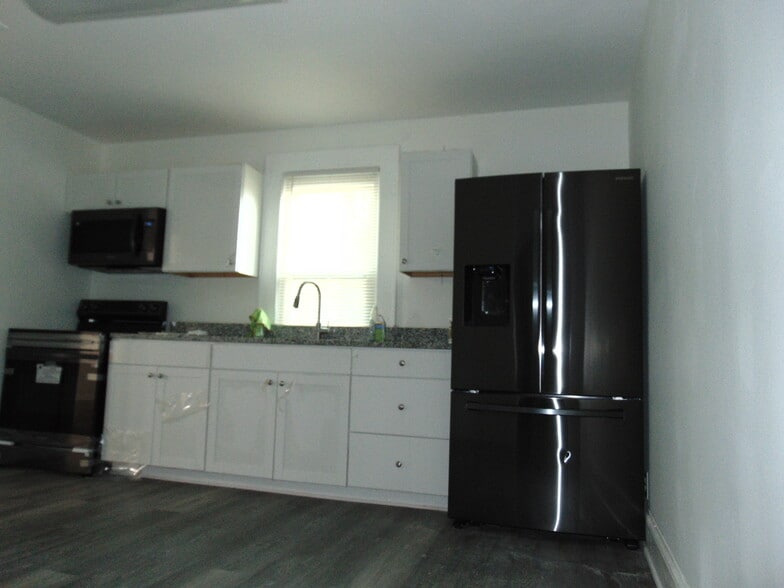 More Photos Of 6277 Memorial Dr, Stone Mountain Medical For Sale