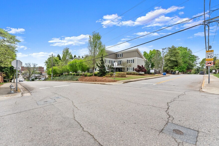 More Photos Of 535 Forrest Ave, Gainesville Apartments For Sale