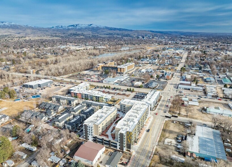 More Photos Of 4220 Adams St, Garden City Apartments For Lease
