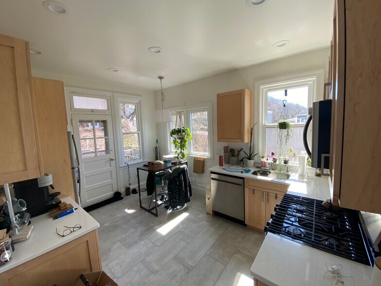 More Photos Of 406 Warburton Ave, Hastings Hudson Apartments For Sale