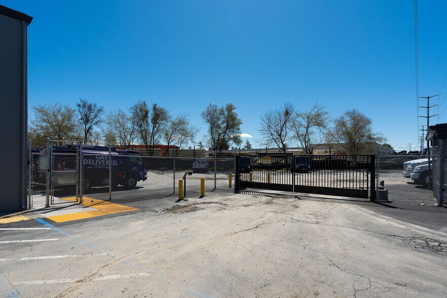 More Photos Of 3959-3971 Commerce Dr, West Sacramento Warehouse For Sale