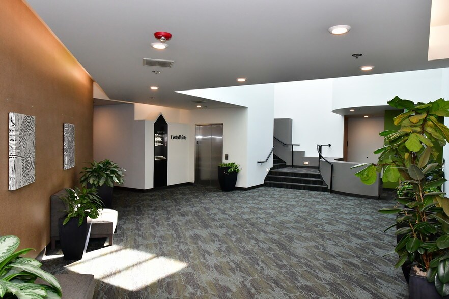 More Photos Of 18000 72nd Ave S, Kent Flex For Lease