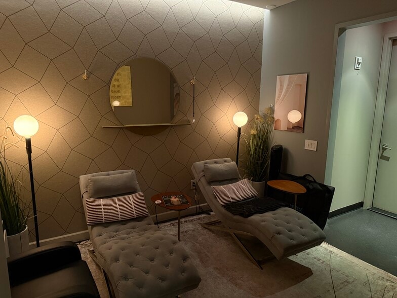 More Photos Of 160 Seventh Ave S, New York Medical For Sale