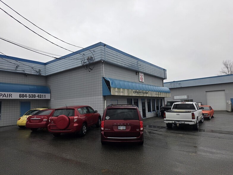 More Photos Of 20111-20121 Industrial Ave, Langley Warehouse For Lease
