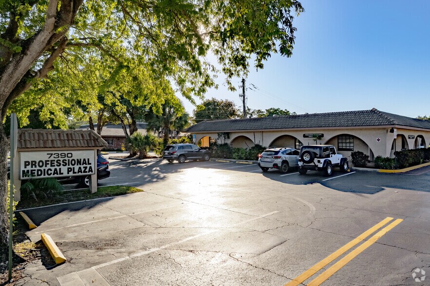 More Photos Of , Plantation Office For Sale