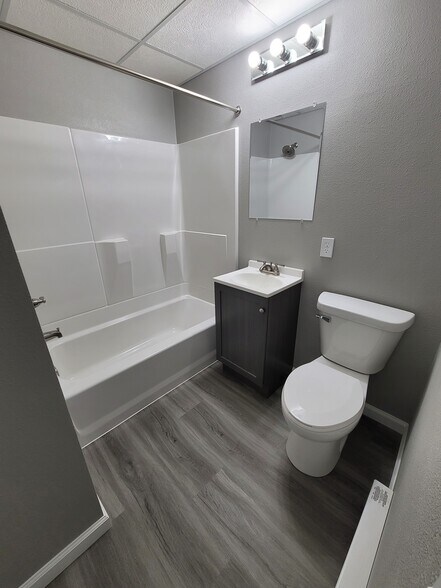 More Photos Of 1351 Iowa Ave SE, Huron Apartments For Sale