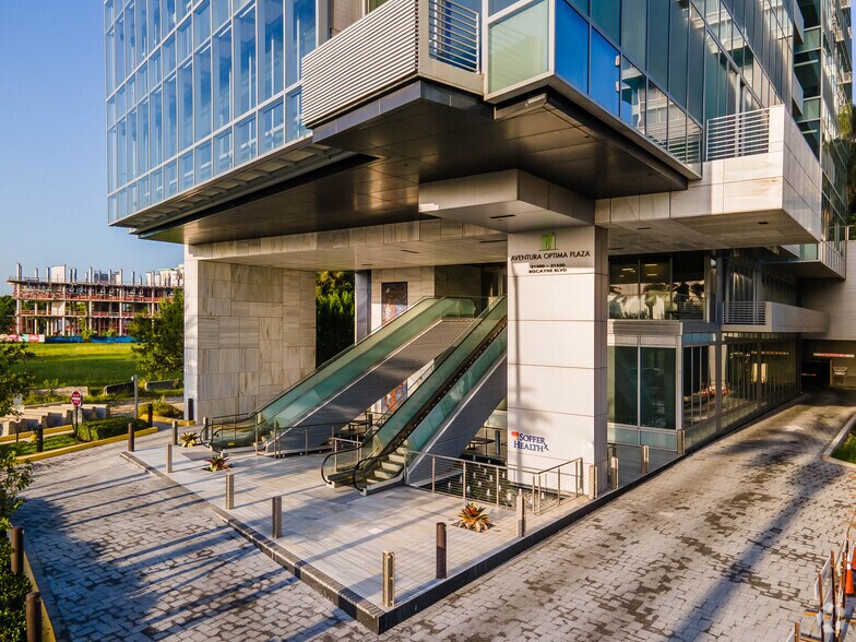 More Photos Of 1010 S federal Hwy, Hallandale Beach Coworking Space