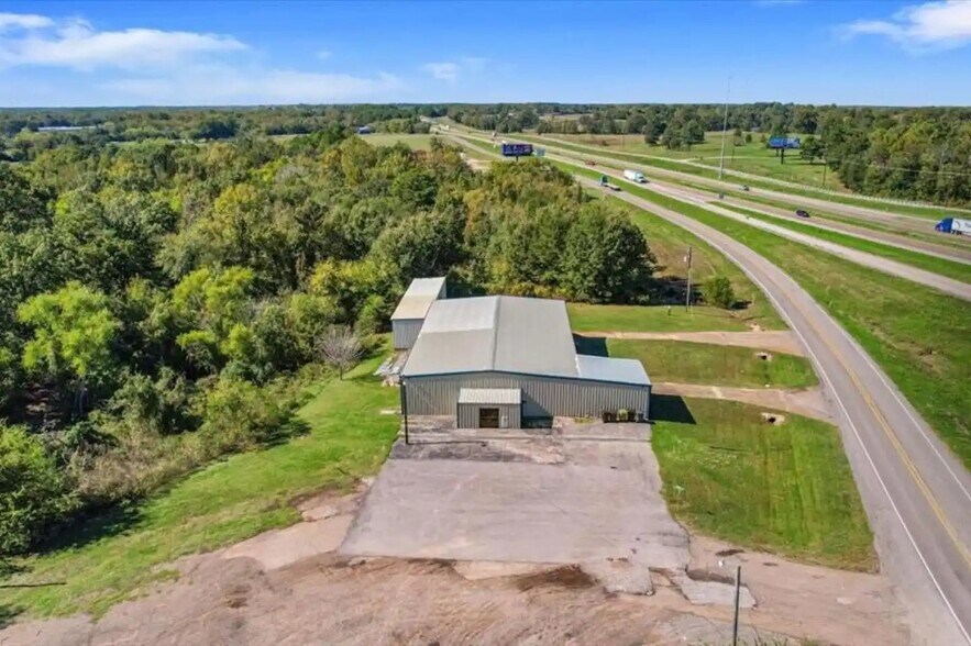 More Photos Of 401 I-30, Winfield Warehouse For Sale
