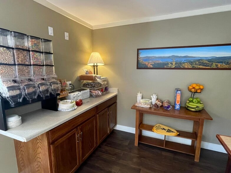 More Photos Of 1545 Us-9, Lake George Hotel For Sale