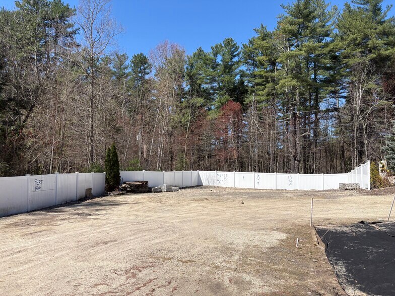More Photos Of 125 Wason Rd, Hudson Industrial For Lease