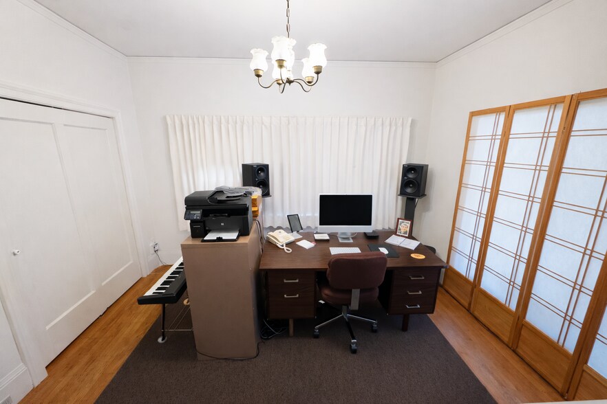 More Photos Of 6100 Chabot Rd, Oakland Multifamily For Sale