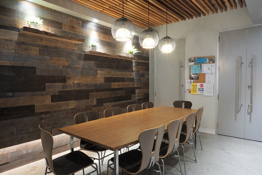 More Photos Of 150 Ferrand Dr, Toronto Unknown For Lease