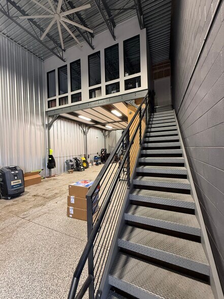 More Photos Of 2278 Manatt Ct, Castle Rock Warehouse For Lease