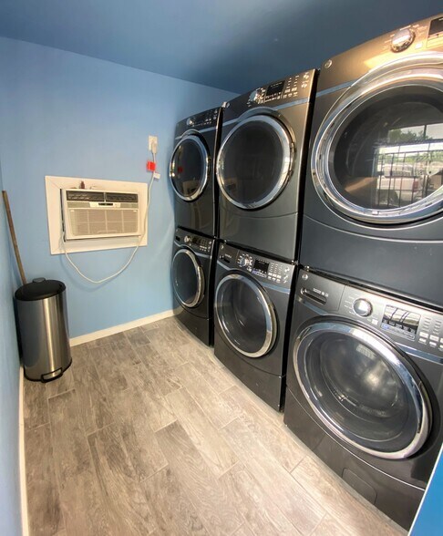 More Photos Of 3522 Sampson St, Houston Apartments For Sale