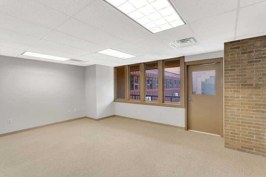 More Photos Of 4200 Triangle Ln, Murrysville Office For Lease