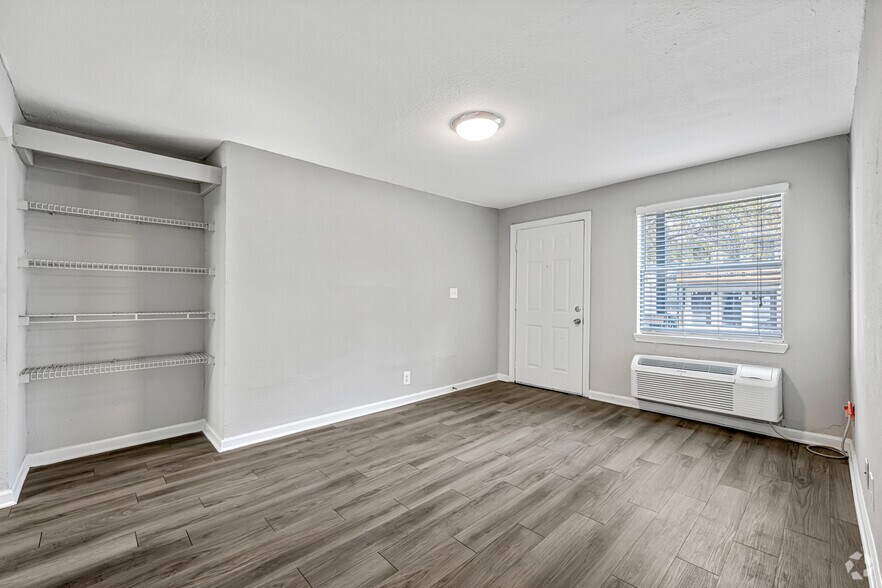 More Photos Of 2265 Perry Blvd NW, Atlanta Apartments For Sale