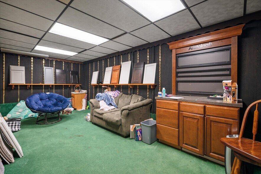 More Photos Of 204 Grand Ave, Clarion Warehouse For Sale