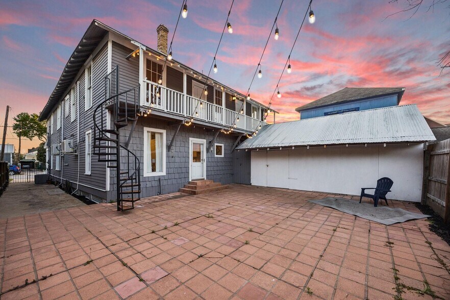 More Photos Of 1812 Kane St, Houston Office Residential For Sale