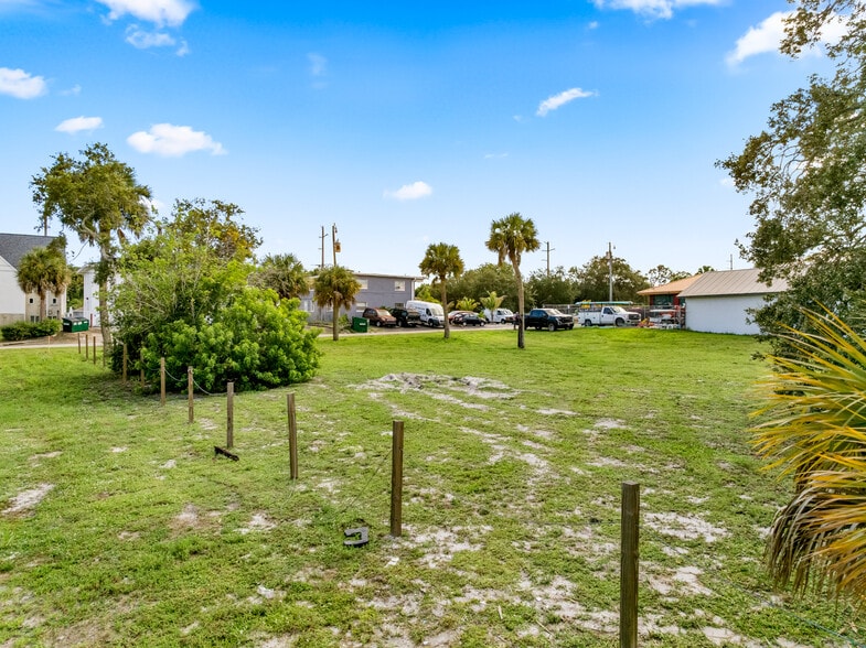 More Photos Of 433 King St, Cocoa Land For Sale