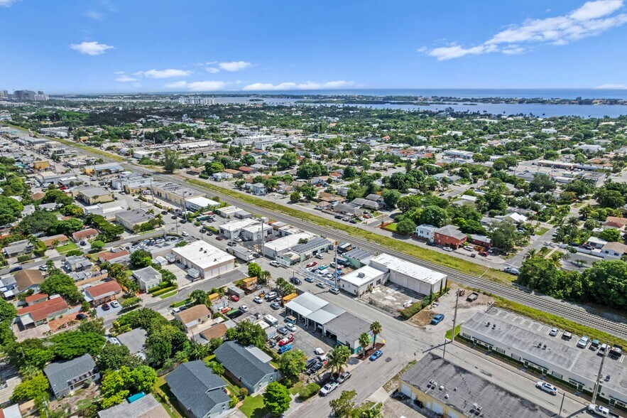 More Photos Of 5913 Georgia Ave, West Palm Beach Service For Lease