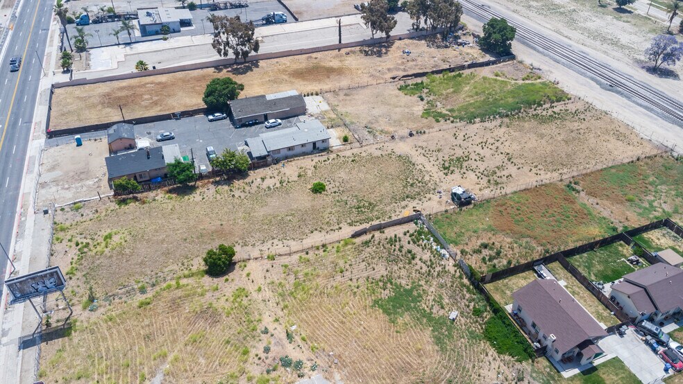 More Photos Of 918 E Holt Blvd, Ontario Land For Sale