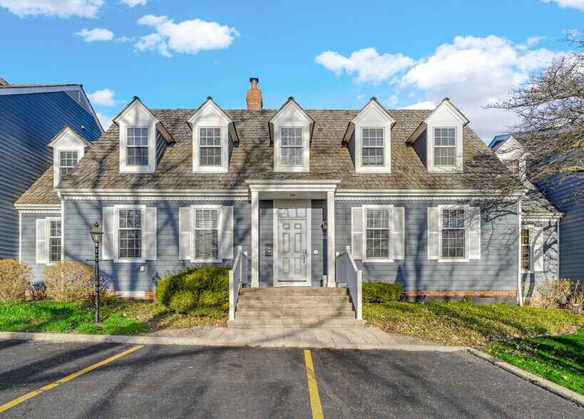 Primary Photo Of 1624 W Colonial Pky, Palatine Office For Lease
