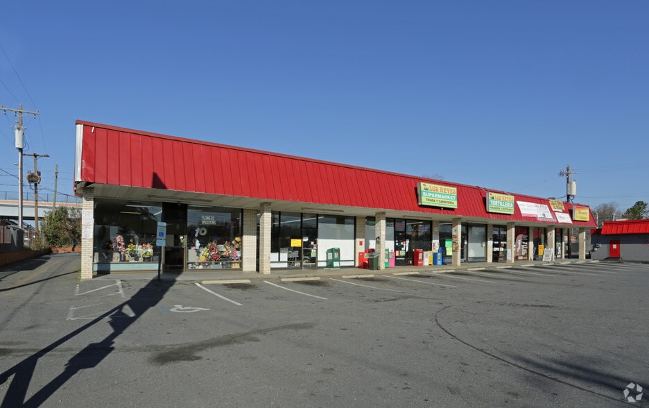 More Photos Of 5928-5938 South Blvd, Charlotte General Retail For Lease
