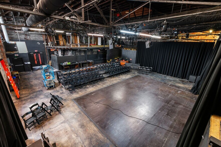 More Photos Of 111 State St, Knoxville Distribution For Lease