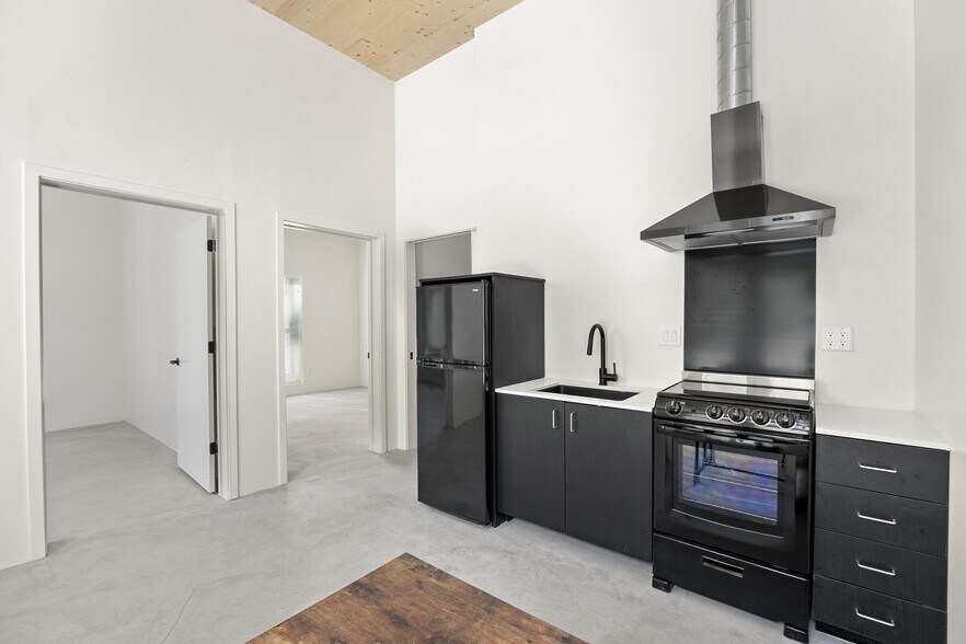 More Photos Of 820 S St, Sacramento Apartments For Sale