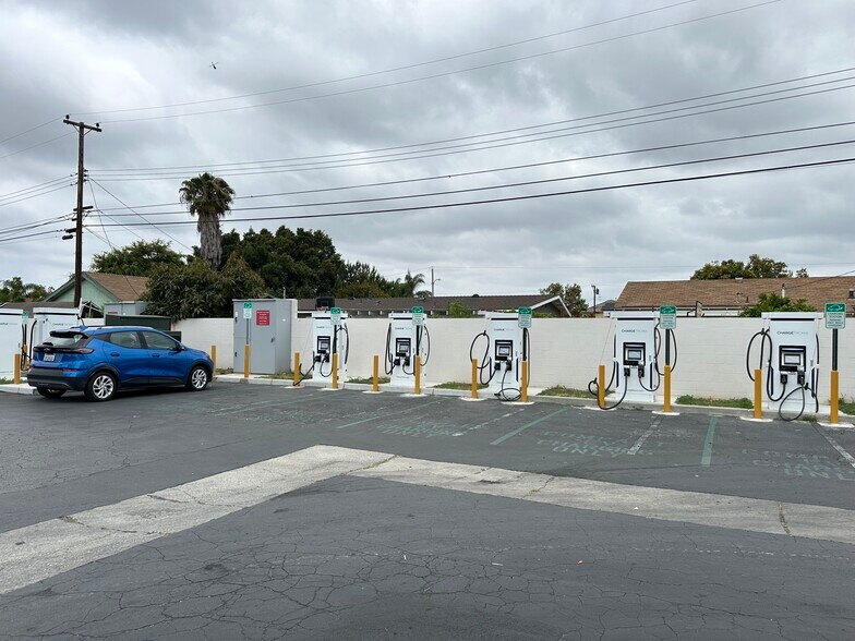 More Photos Of 7129-7159 Katella Ave, Stanton Unknown For Lease