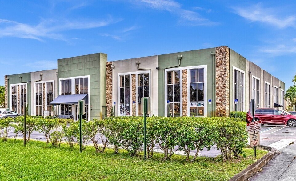 More Photos Of 2900 W Cypress Creek Rd, Fort Lauderdale Office For Sale