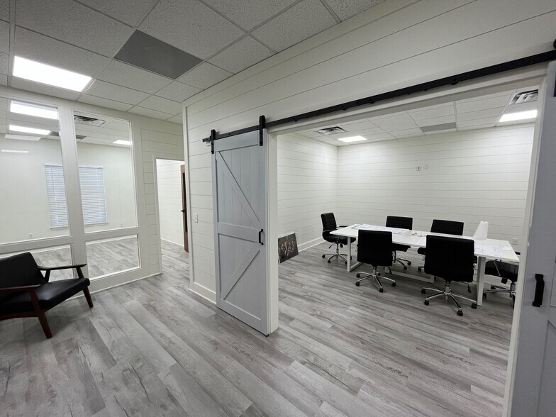 More Photos Of 4477 Legendary Dr, Destin Office Residential For Sale