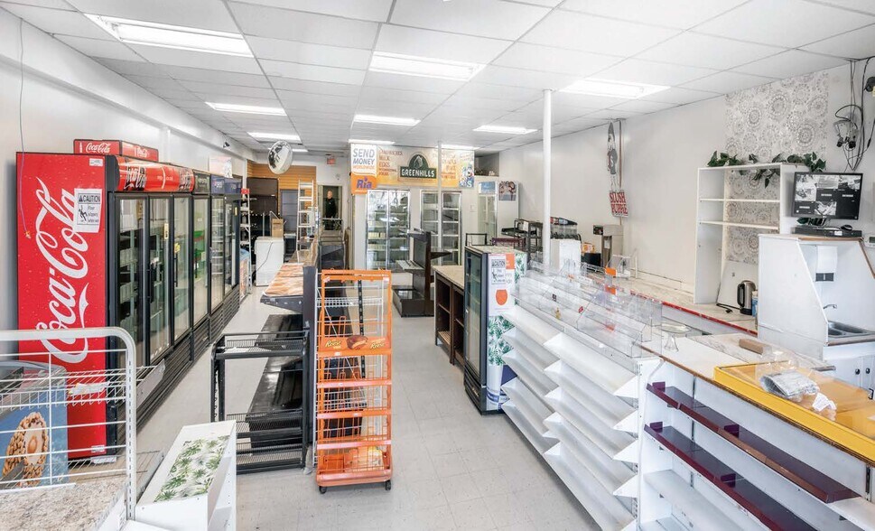 More Photos Of 9620 Elbow Dr SW, Calgary Storefront For Lease