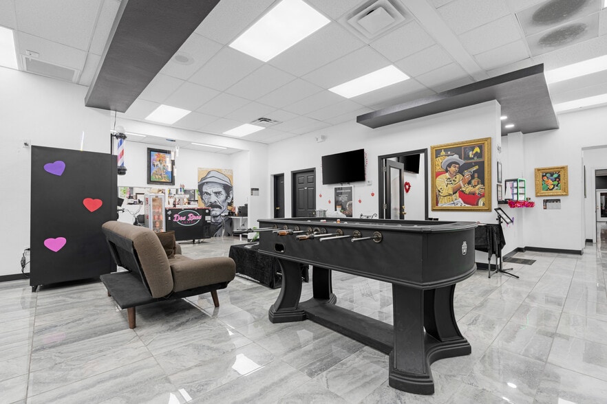 More Photos Of 4105 S Central Ave, Phoenix Freestanding For Sale