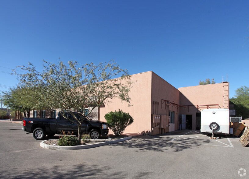 More Photos Of 3366 N Dodge Blvd, Tucson Research And Development For Sale