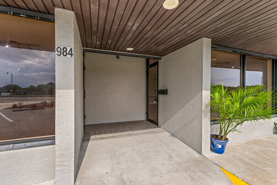 More Photos Of 984 Rockledge Blvd, Rockledge General Retail For Sale