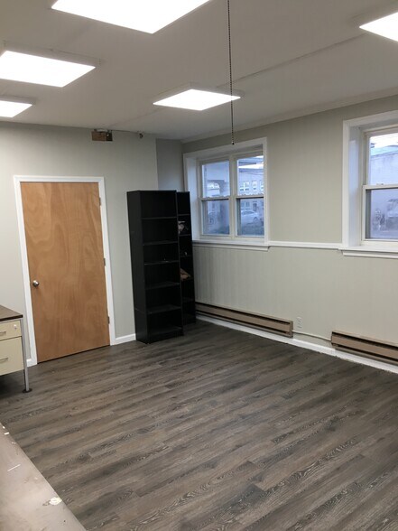 More Photos Of 845 Bloomfield Ave, Clifton Manufacturing For Lease
