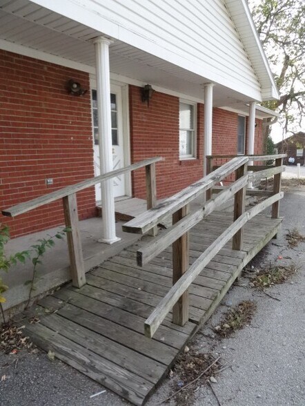 More Photos Of 612 W Fort Scott St, Butler Office For Sale