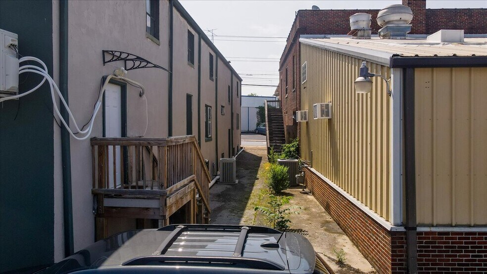 More Photos Of 325 Winchester Ave, Martinsburg Freestanding For Sale