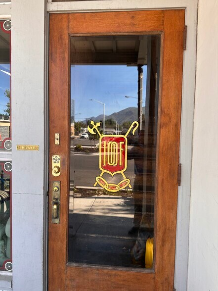 More Photos Of 36 W Utah Ave, Payson Storefront For Sale