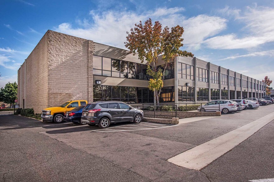 More Photos Of 3939 Atlantic Ave, Long Beach Medical For Lease